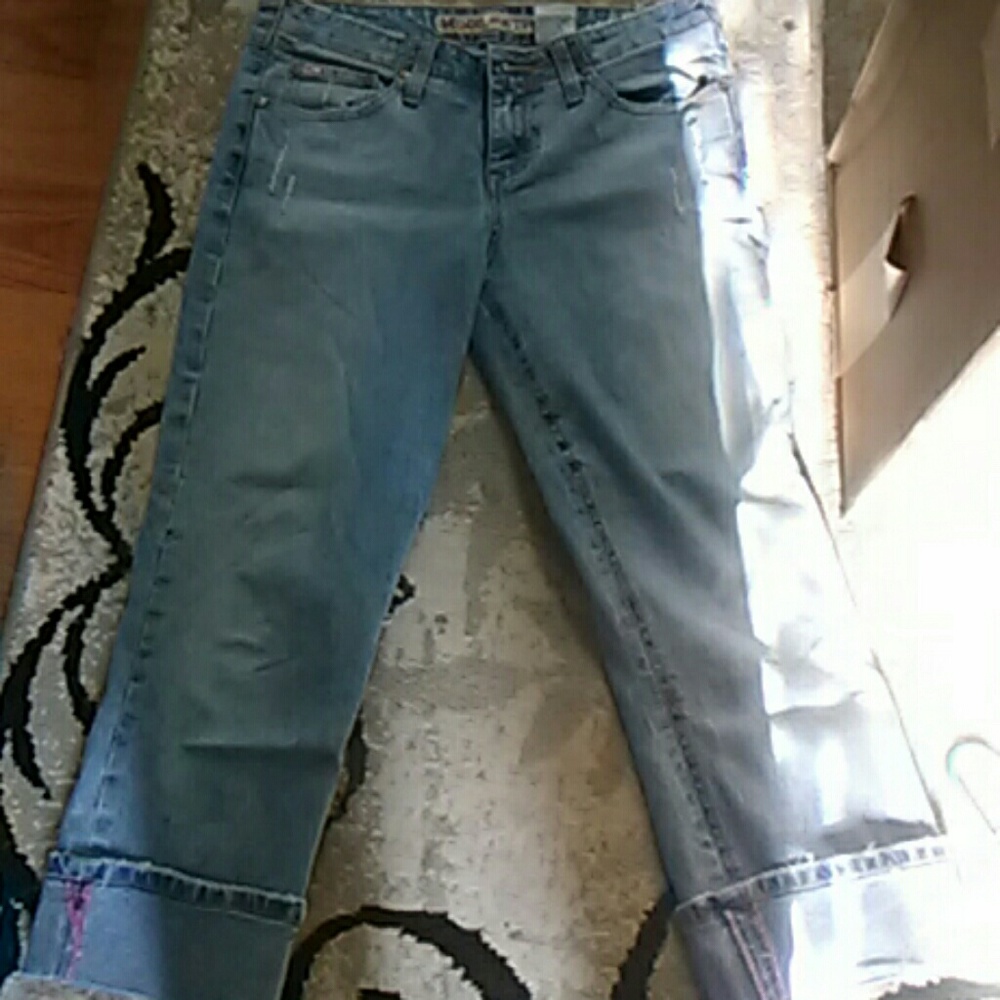 Blue jean capri